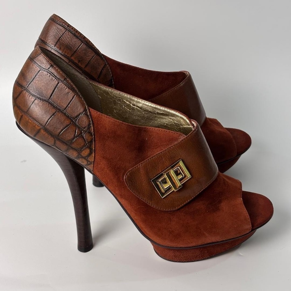 Nine West NW Justice Brown Suede Leather Peep Toe Pump Heels Women size 10M - Picture 3 of 10